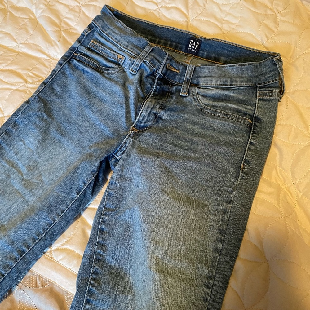 Gap jeans / jeggings